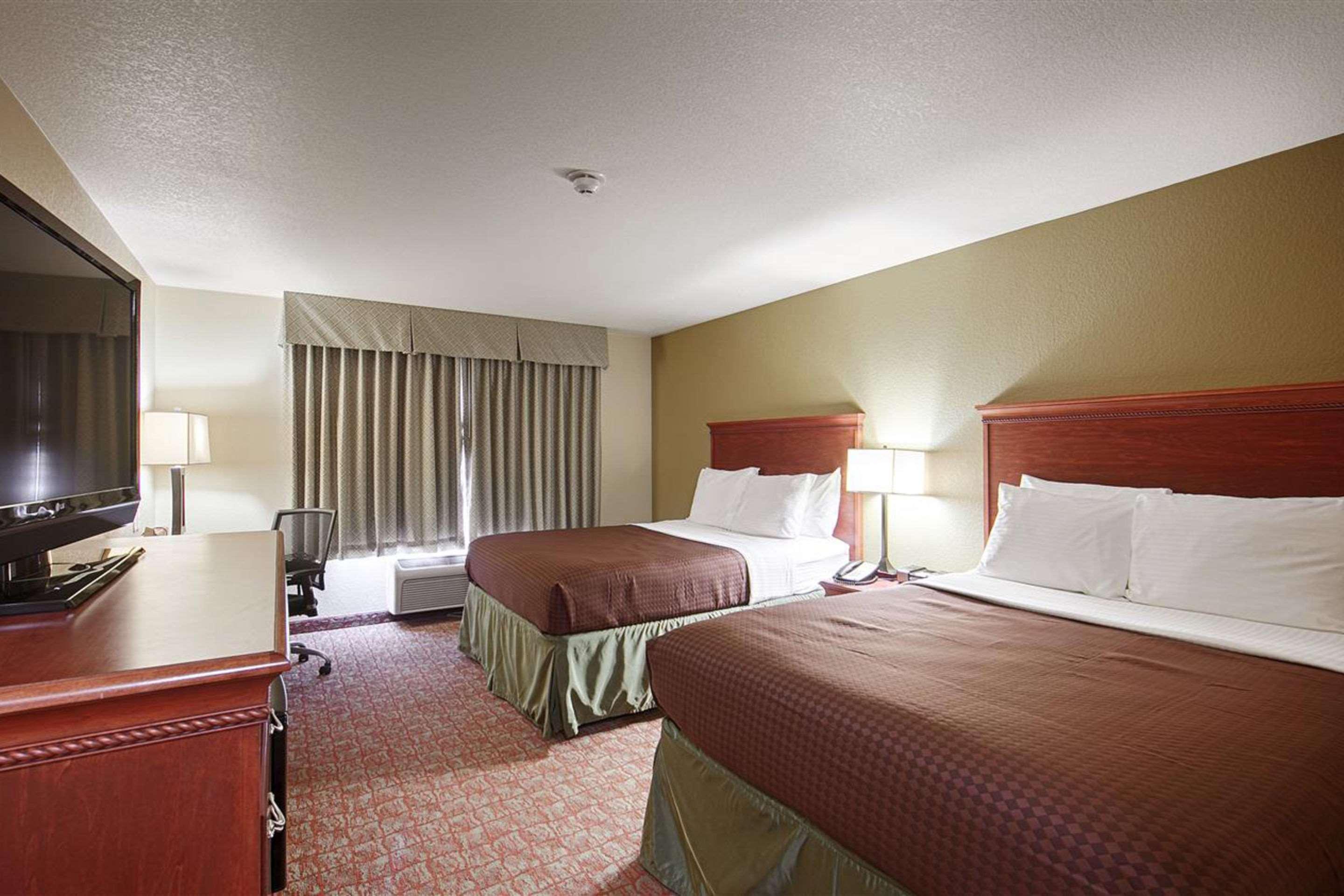 Heritage Hotel And Suites Dickinson Buitenkant foto