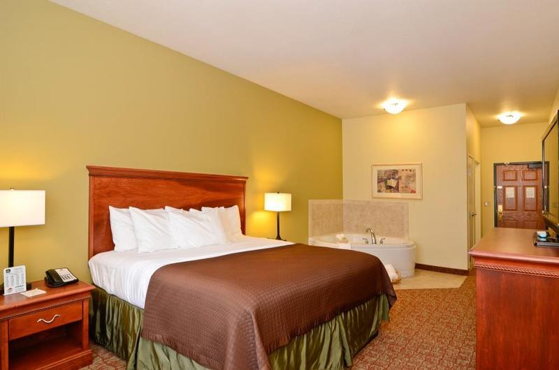 Heritage Hotel And Suites Dickinson Buitenkant foto