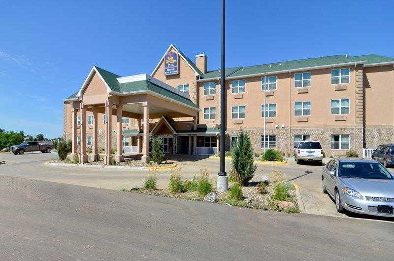 Heritage Hotel And Suites Dickinson Buitenkant foto
